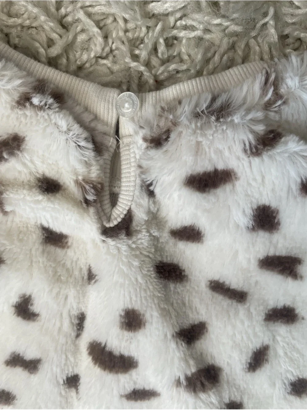uicy Couture Baby Toddler 2 Piece Set 24M Faux Fur Cheetah Animal Print Beige